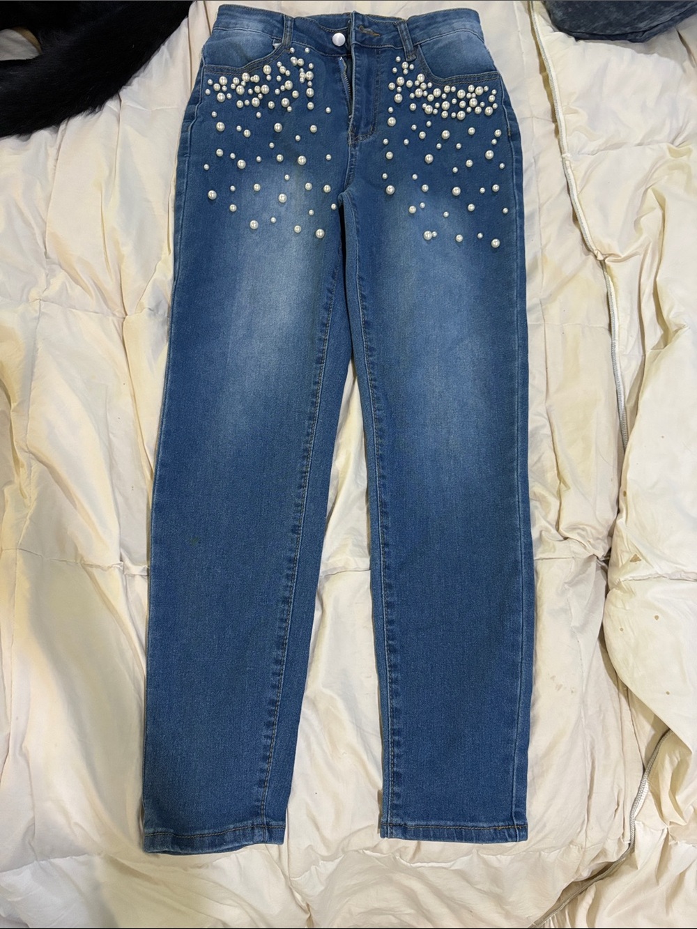 Blue Pearl-Embellished Women’s Jeans